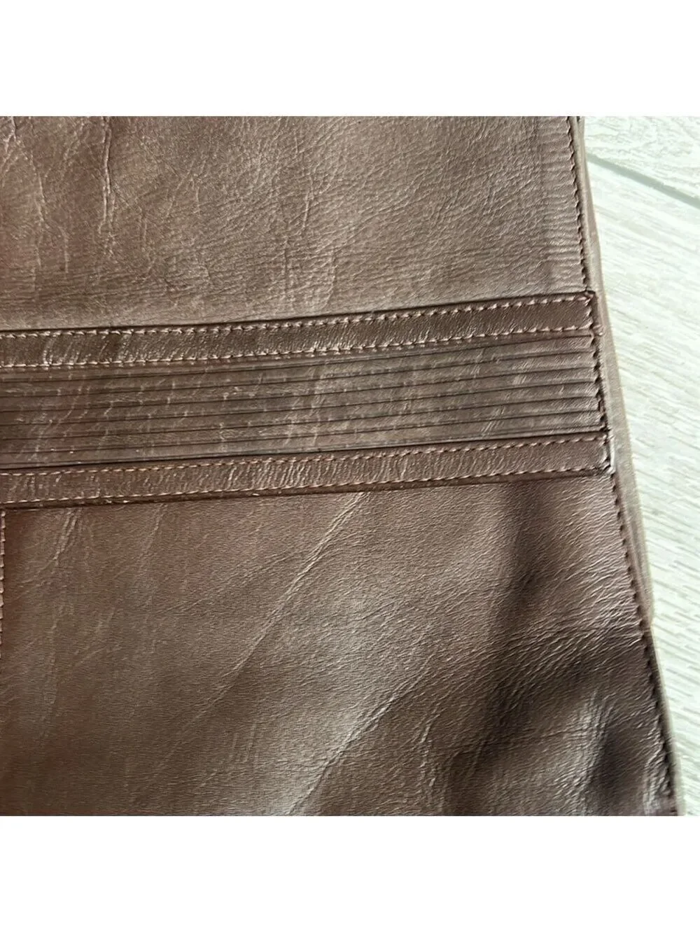Kenneth Cole vintage flap closure brown soft leather shoulder bag